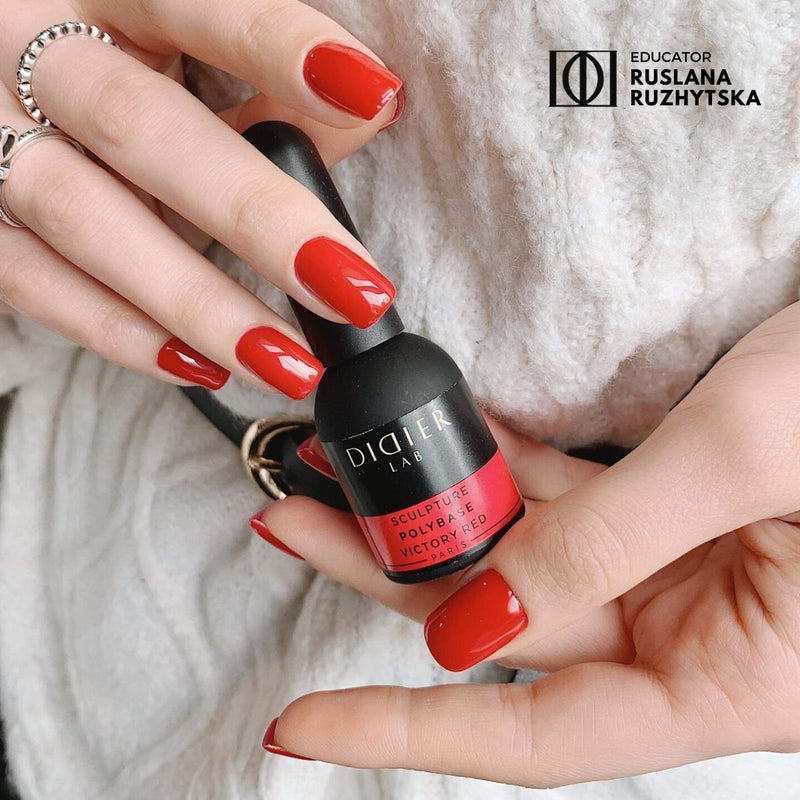 Manicure kauczukowy